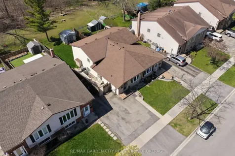 56 Terrace Avenue Welland ON L3C 2C4