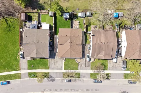 56 Terrace Avenue Welland ON L3C 2C4