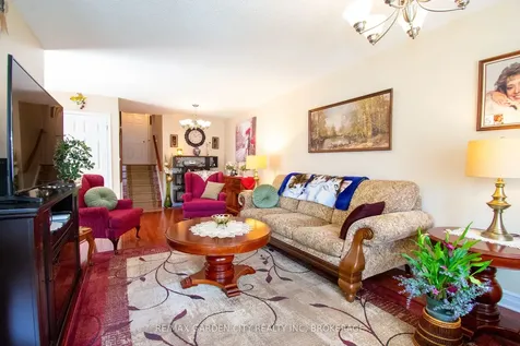 56 Terrace Avenue Welland ON L3C 2C4
