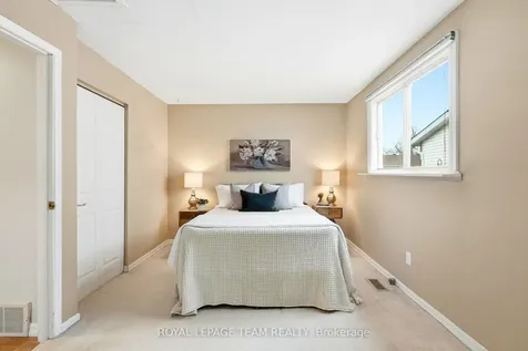 9 Shouldice Crescent Kanata ON K2L 1M8