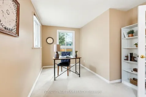 9 Shouldice Crescent Kanata ON K2L 1M8