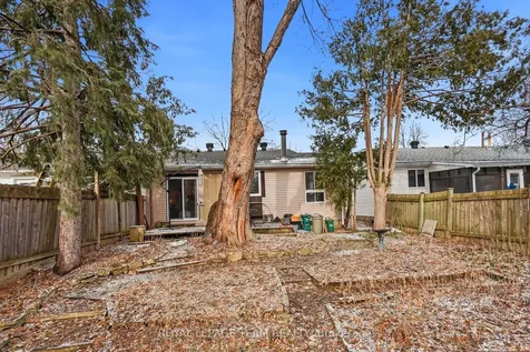 9 Shouldice Crescent Kanata ON K2L 1M8