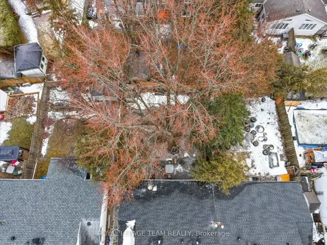 9 Shouldice Crescent Kanata ON K2L 1M8