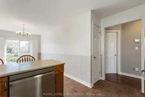 7900 Ascot Circle Niagara Falls ON L2H 3E4