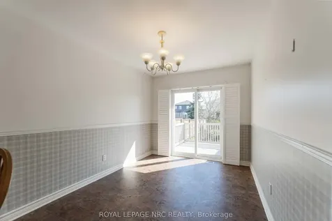 7900 Ascot Circle Niagara Falls ON L2H 3E4