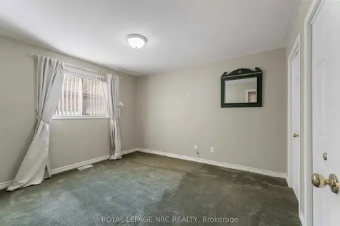 7900 Ascot Circle Niagara Falls ON L2H 3E4