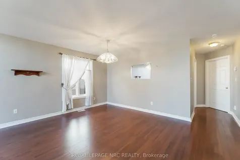 7900 Ascot Circle Niagara Falls ON L2H 3E4
