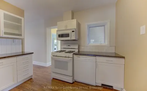 163 Binscarth Road Kitchener ON N2M 3E4
