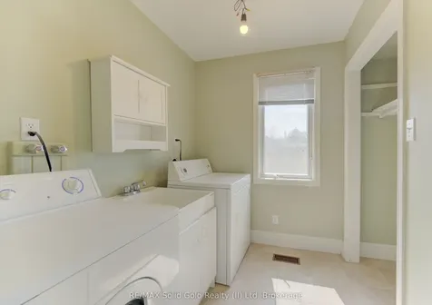 163 Binscarth Road Kitchener ON N2M 3E4