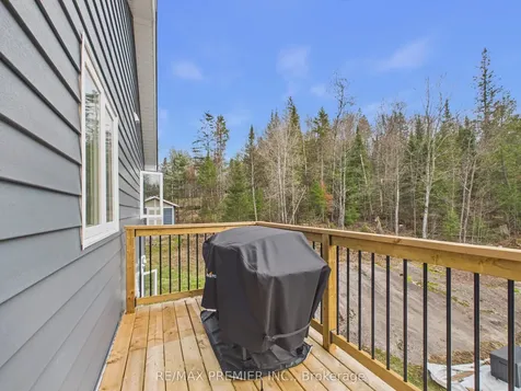 1131 Springdale Park Road Bracebridge ON P1L 1W9