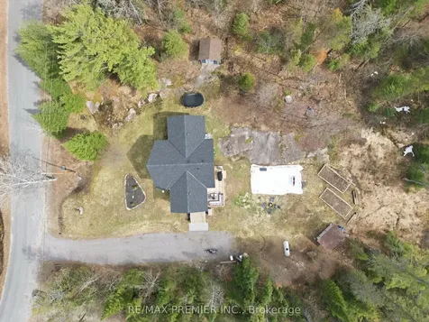 1131 Springdale Park Road Bracebridge ON P1L 1W9