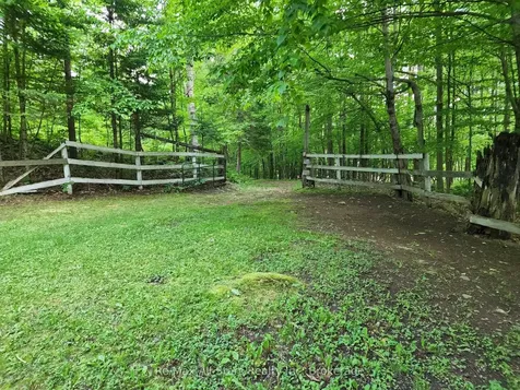 1386 South Portage Road Lake Of Bays ON P1H 2J6