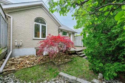 12 Euclid Avenue Waterloo ON N2L 6L9