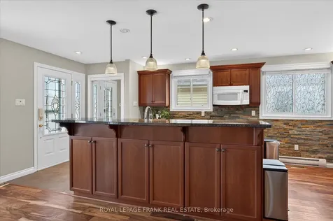 2139 Springwood Road Peterborough ON K9K 1N7