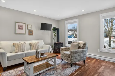 2139 Springwood Road Peterborough ON K9K 1N7