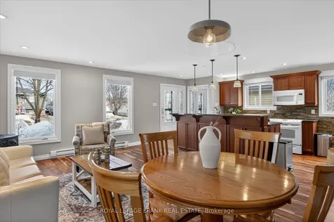 2139 Springwood Road Peterborough ON K9K 1N7
