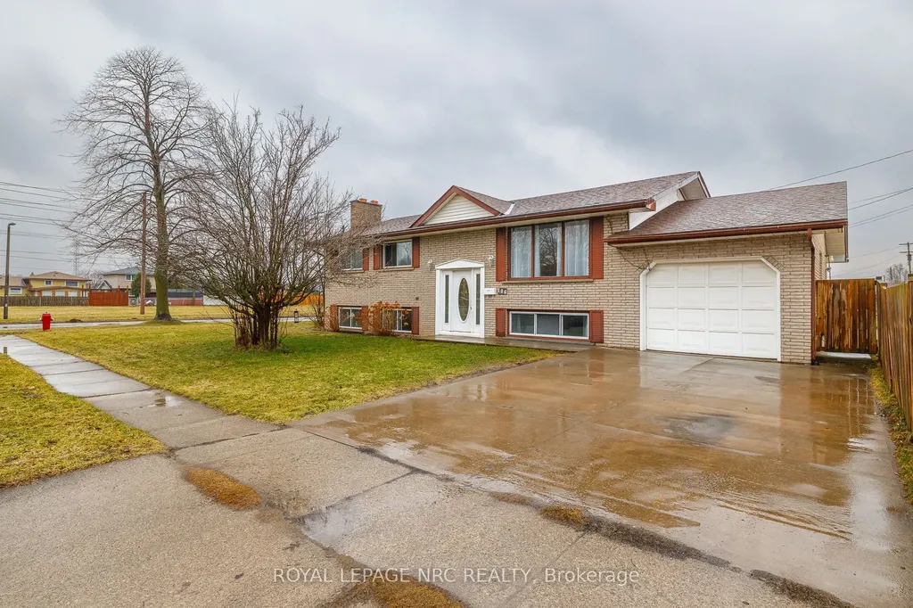 106 Lewis Street Welland ON L3B 4V7