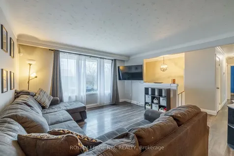 106 Lewis Street Welland ON L3B 4V7