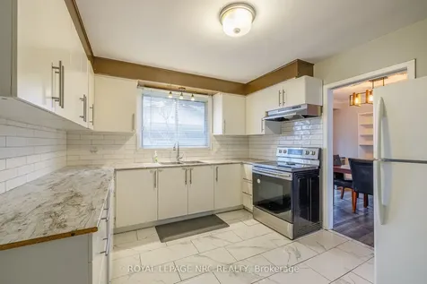 106 Lewis Street Welland ON L3B 4V7