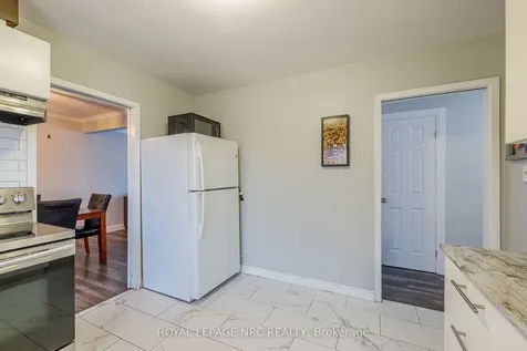 106 Lewis Street Welland ON L3B 4V7