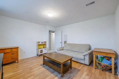 106 Lewis Street Welland ON L3B 4V7