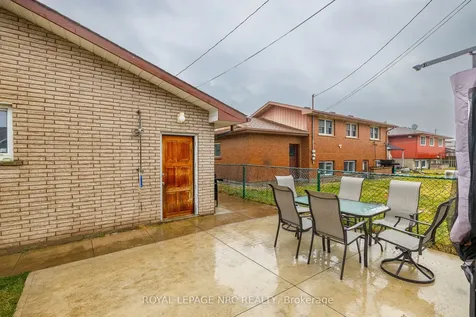 106 Lewis Street Welland ON L3B 4V7