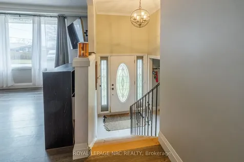 106 Lewis Street Welland ON L3B 4V7