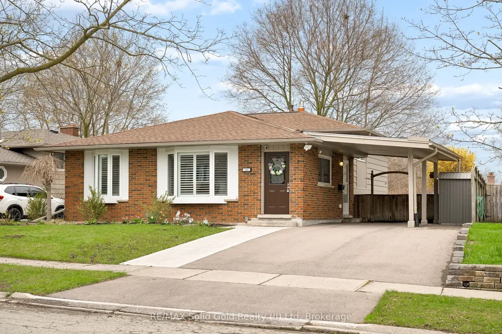522 Glendene Crescent Waterloo ON N2L 4P4