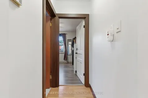 267 Thayer Avenue Hamilton ON L9A 1J6
