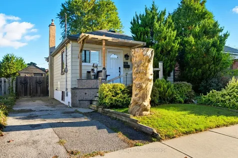 267 Thayer Avenue Hamilton ON L9A 1J6