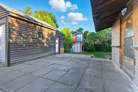 267 Thayer Avenue Hamilton ON L9A 1J6