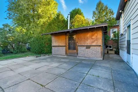 267 Thayer Avenue Hamilton ON L9A 1J6
