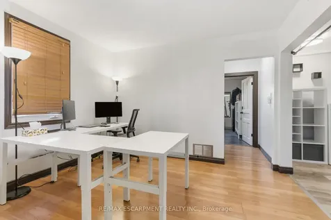 267 Thayer Avenue Hamilton ON L9A 1J6