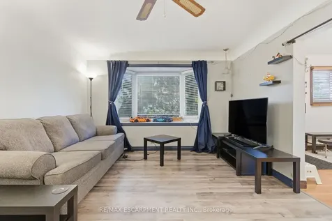 267 Thayer Avenue Hamilton ON L9A 1J6