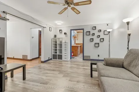 267 Thayer Avenue Hamilton ON L9A 1J6