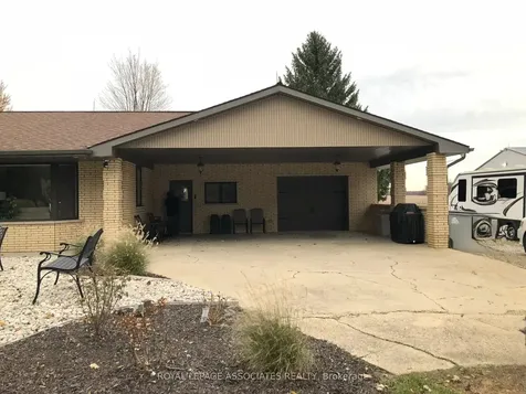 992 Mccready Road Dawn-euphemia ON N0P 1C0
