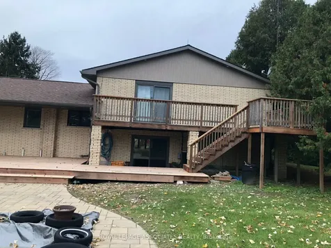 992 Mccready Road Dawn-euphemia ON N0P 1C0