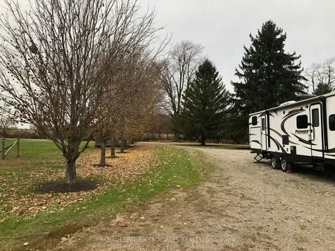 992 Mccready Road Dawn-euphemia ON N0P 1C0