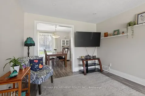 62 Palmer Road Hamilton ON L8T 3E8