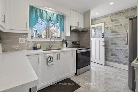 62 Palmer Road Hamilton ON L8T 3E8
