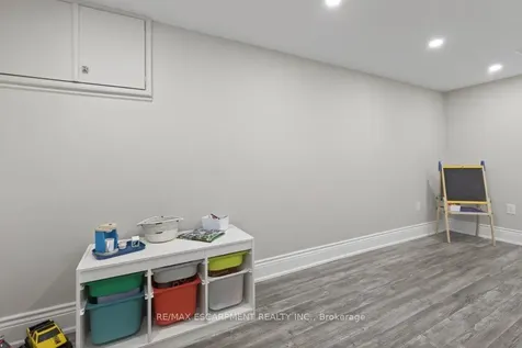 62 Palmer Road Hamilton ON L8T 3E8