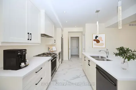 92 Tanner Drive Pelham ON L0S 1E4