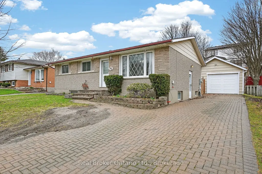 411 Lampman Place Woodstock ON N4S 3S9
