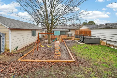 411 Lampman Place Woodstock ON N4S 3S9