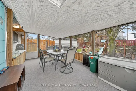 411 Lampman Place Woodstock ON N4S 3S9