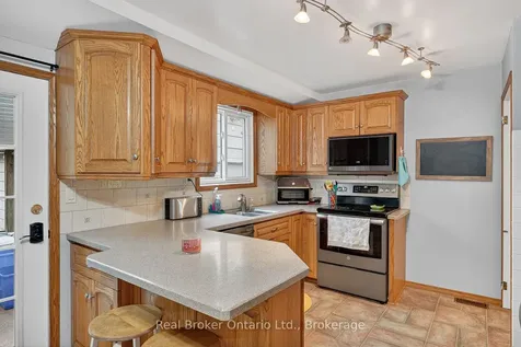 411 Lampman Place Woodstock ON N4S 3S9