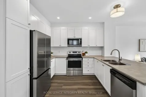 21 Caspian Row Kanata ON K2V 0R7