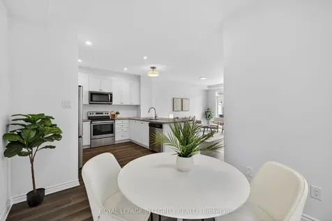 21 Caspian Row Kanata ON K2V 0R7