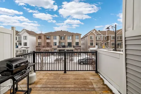 21 Caspian Row Kanata ON K2V 0R7