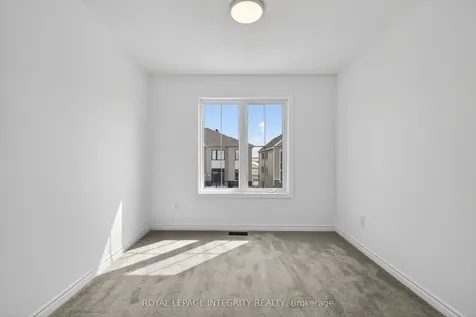 21 Caspian Row Kanata ON K2V 0R7